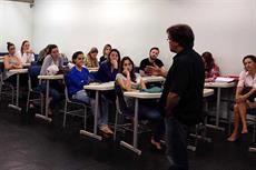 Blumenau: Acadêmicos de medicina participam de reunião com SIMESC