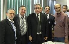 Garantido reajuste salarial para os médicos federais