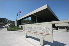 ALESC oferece sessão especial em comemoração ao dia do médico