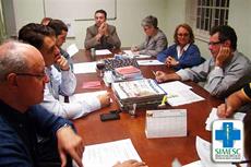 Unimed participa de reunião no SIMESC 