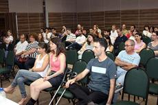 Médicos debaterão paralisação em assembleia na capital