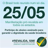 Estudantes de medicina de Blumenau realizam manifestação contra importação de médicos sem exame de revalidação de diploma