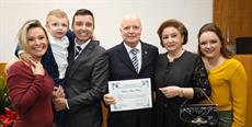 Diretor do SIMESC é homenageado pelo CRM