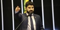 Diretor do SIMESC faz pronunciamento no Congresso no Dia do Médico
