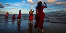 Mulheres são homenageadas em exposição fotográfica, em Florianópolis
