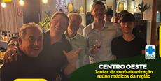 Jantar de confraternização reúne médicos da Regional Centro Oeste