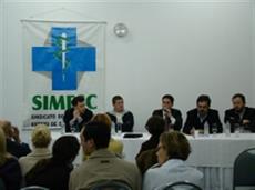 Médicos de Blumenau solicitam ajuda do SIMESC para resolver a situação do sobreaviso médico na região